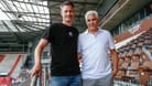 Sportchef Andreas Bornemann (r.) und Trainer Alexander Blessin: Das Duo bereitet St. Pauli nach der Ära Hürzeler auf die 1. Liga vor.