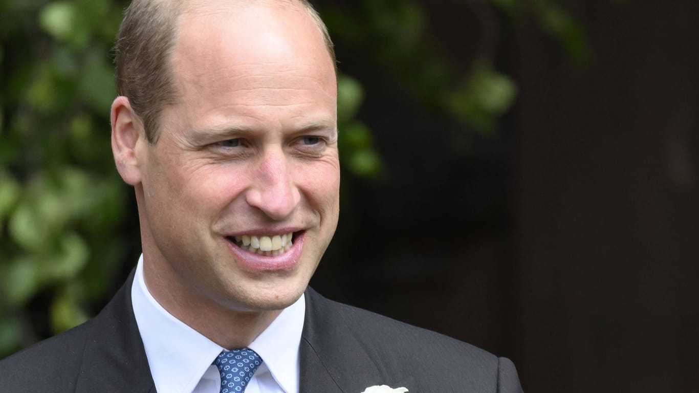 Prinz William: Der britische Thronfolger ist Fan des Fußballvereins Aston Villa.