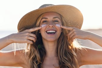 Die besten Sonnencremes: Mit diesen Sonnenschutzmitteln für Gesicht und Körper kommen Sie gut durch den Sommer.
