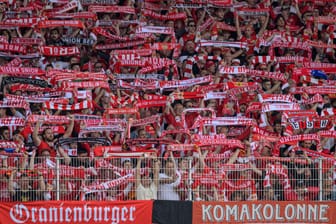Union-Fans in der abgelaufenen Bundesligasaison (Symbolfoto): Die "Union Tanke" steht wohl vor dem Aus.