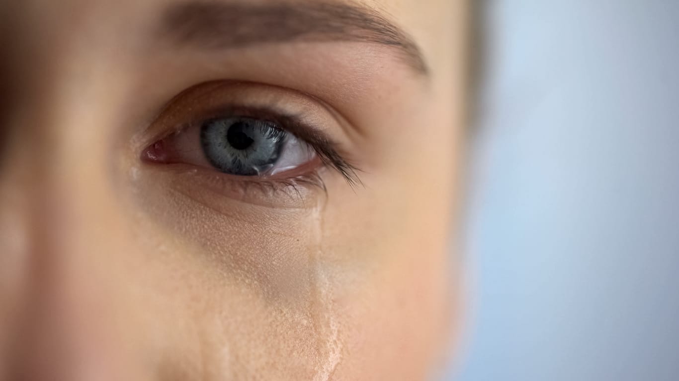 Tränende Augen können verschiedene Ursachen haben.