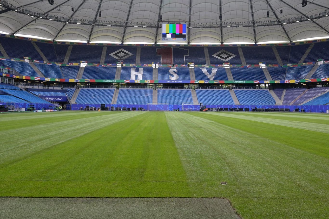 Rzut oka na Volksparkstadion: odbędzie się tu pięć meczów Mistrzostw Europy.