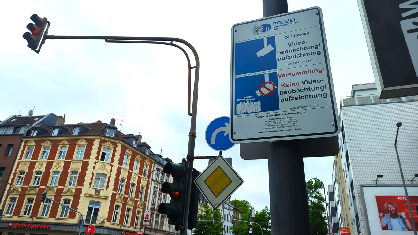 Die Linse filmt mit: In Köln laufen rund um die Uhr 106 Kameras.