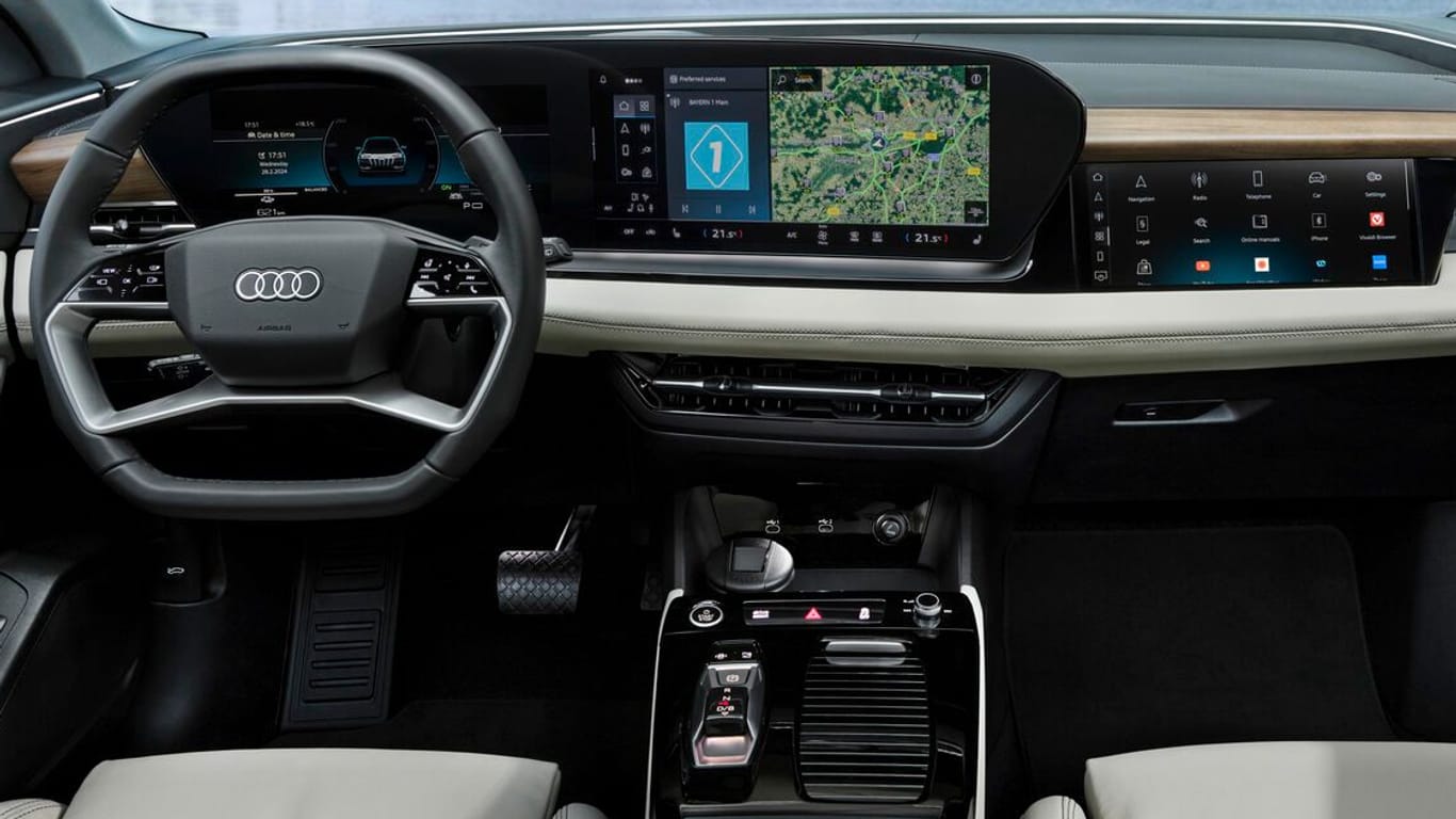 Der Innenraum des Audi Q6 e-tron: Über das integrierte Infotainment-System können sich Fahrer bald mit ChatGPT unterhalten.