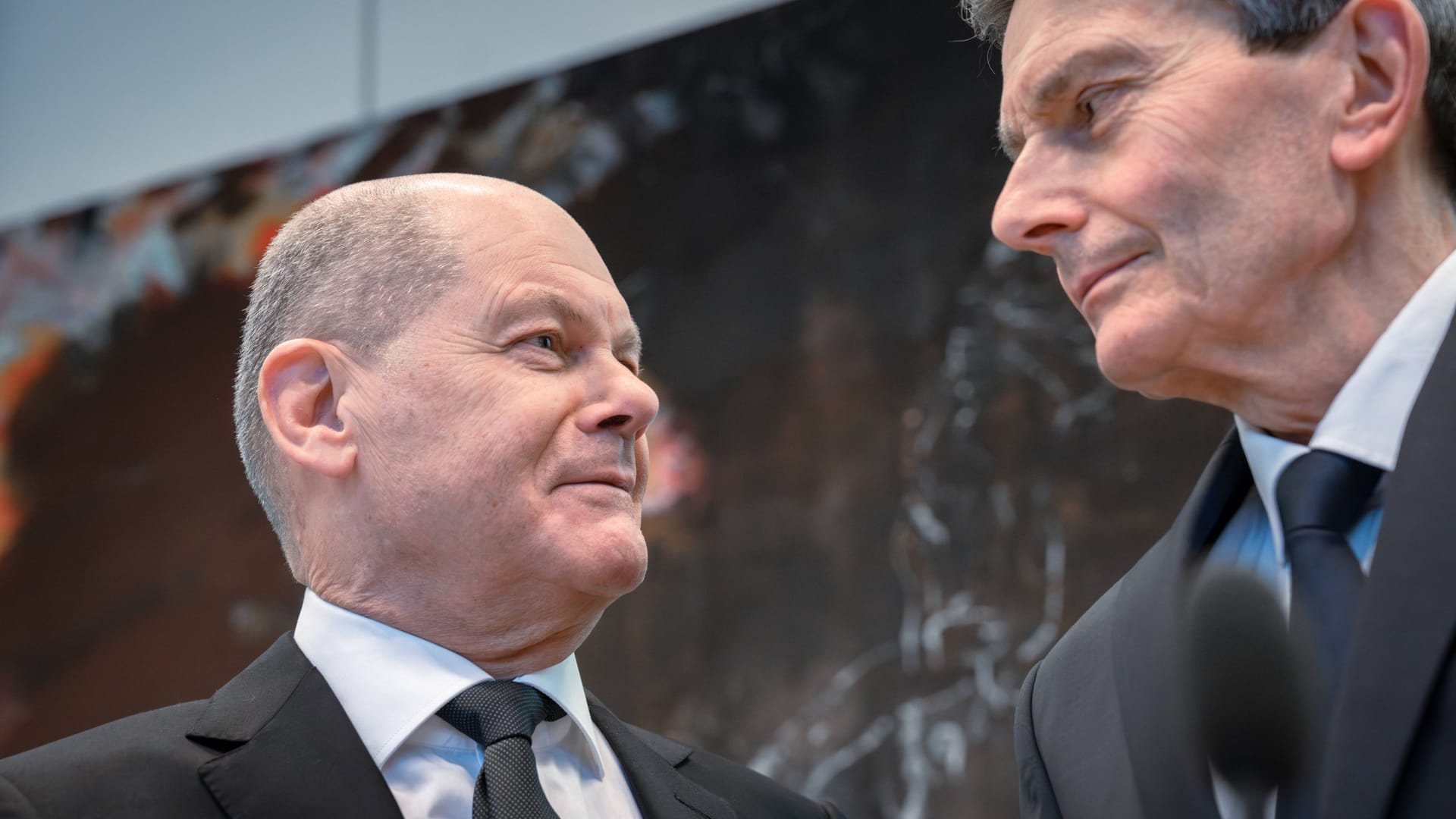 Bundeskanzler Olaf Scholz (l.) und Fraktionschef Rolf Mützenich: Am Ende finden sie doch immer wieder zusammen.