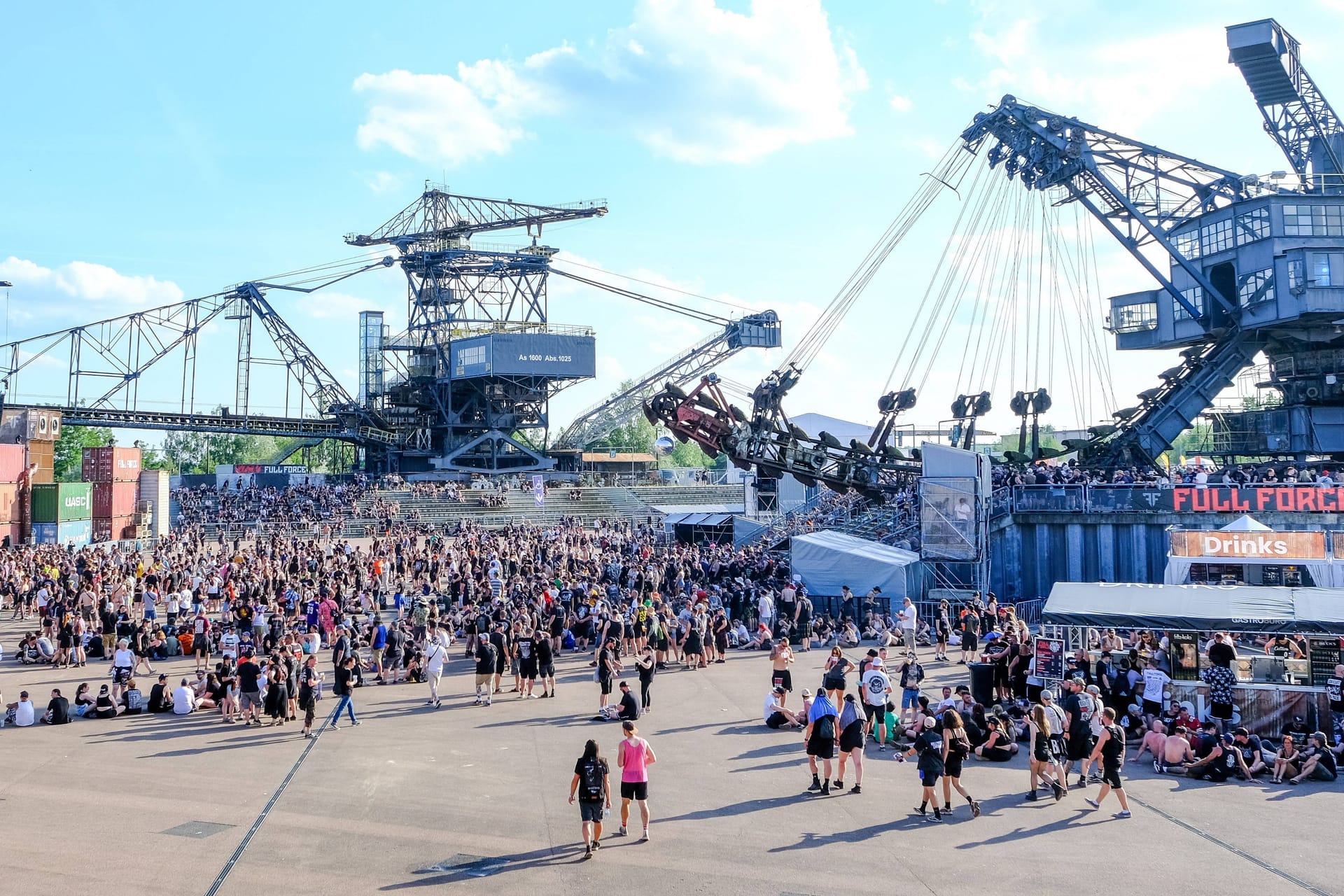 Festival auf dem Ferropolis-Gelände (Archivbild): In diesem Jahr starb ein Mann bei einem Festival auf dem Gelände.