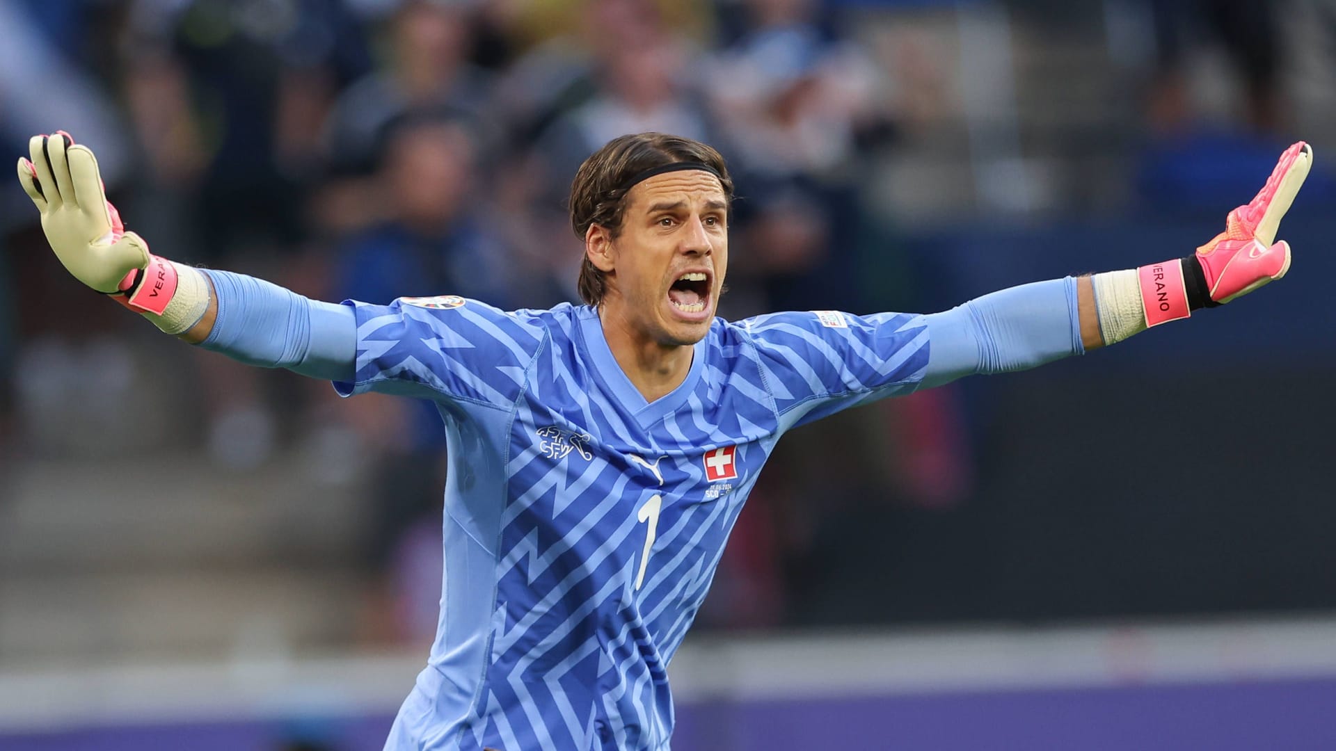 Schweizer Keeper Yann Sommer bei der EM (Archivfoto): Am Düsseldorfer Flughafen haben Unbekannte das Scouting-Team der Schweizer bestohlen.