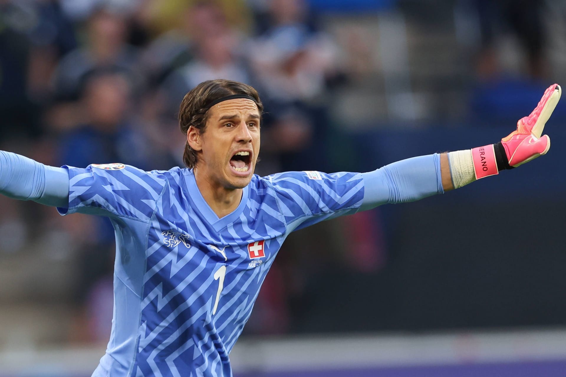 Schweizer Keeper Yann Sommer bei der EM (Archivfoto): Am Düsseldorfer Flughafen haben Unbekannte das Scouting-Team der Schweizer bestohlen.