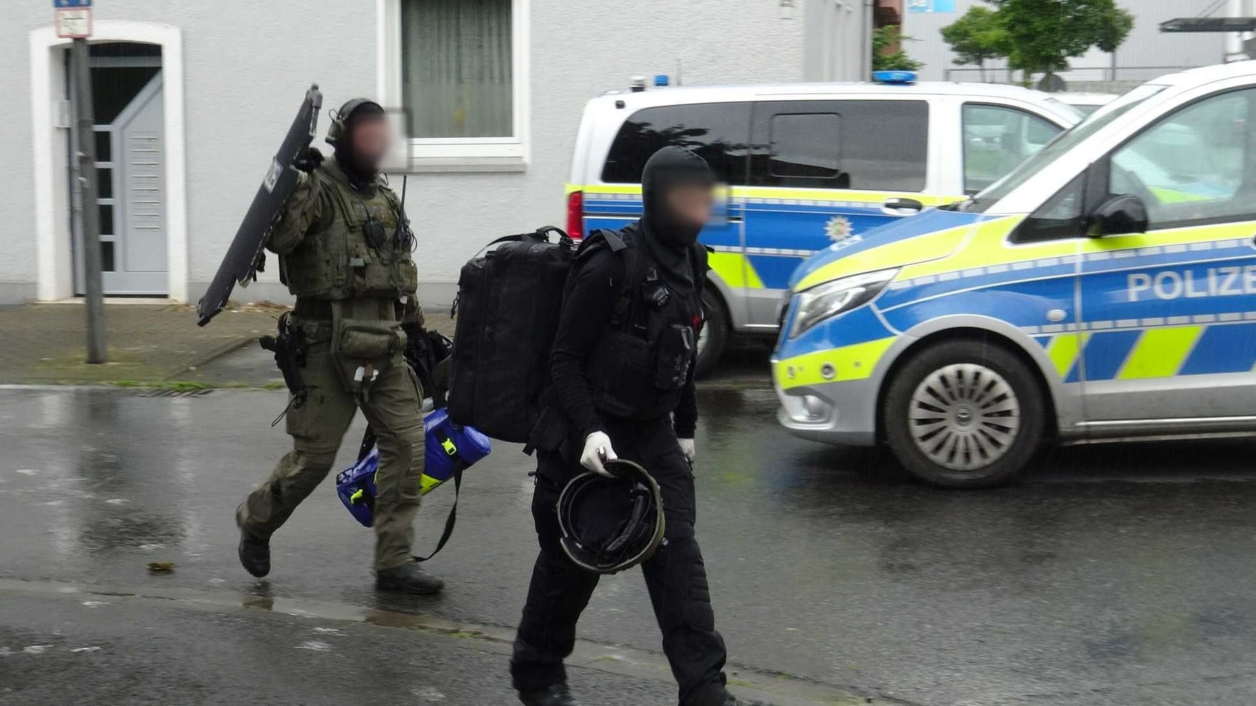 Nach Bedrohung mit Messer Polizei nimmt 17Jährigen fest