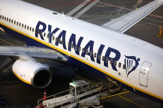 Ryanair-Flieger: Bei Ryanairs Attacke geht es auch um einen Streit um eine Deckelung des Luftverkehrs am Flughafen in Dublin.