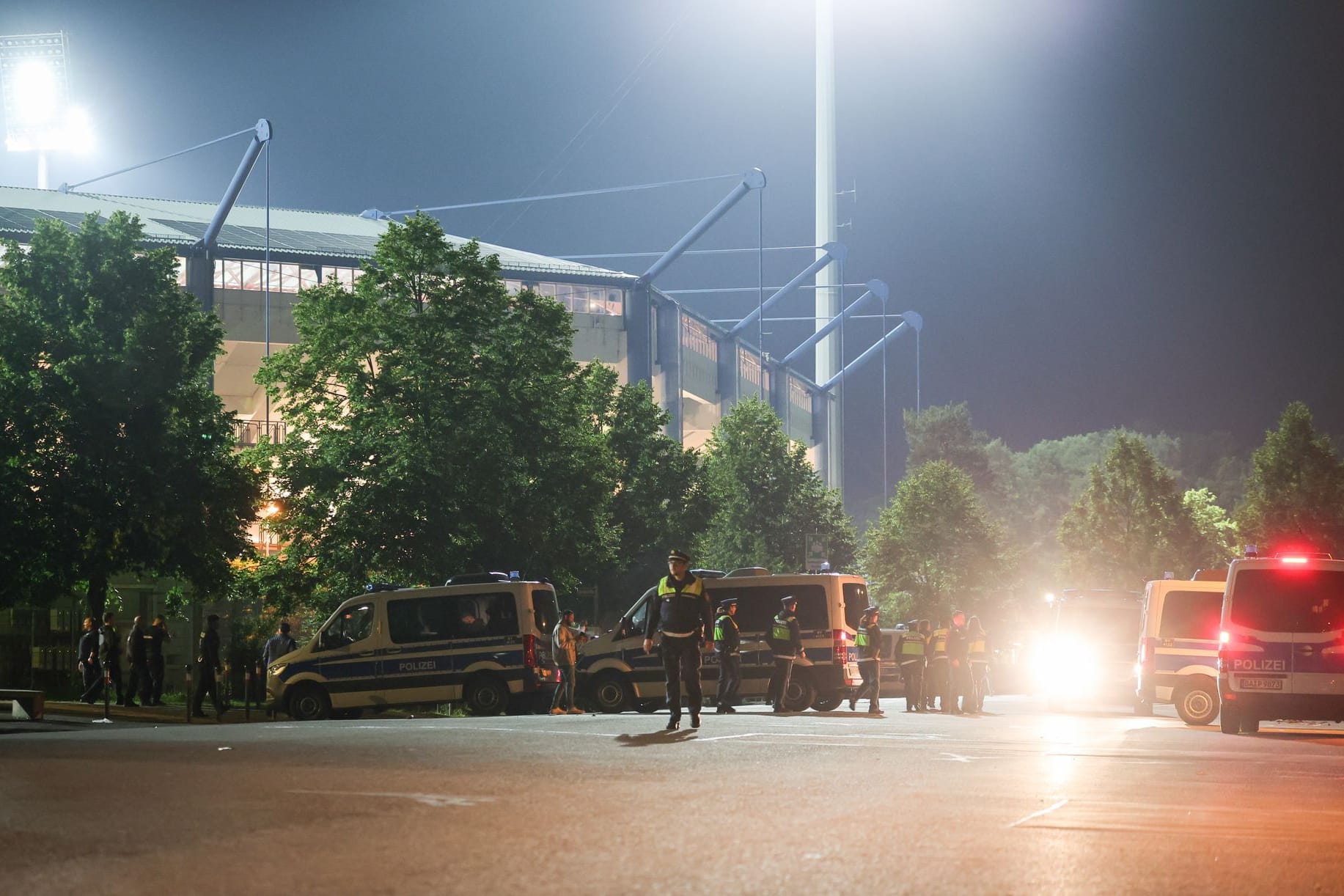 Entwarnung nach Gefahrensituation nach Länderspiel