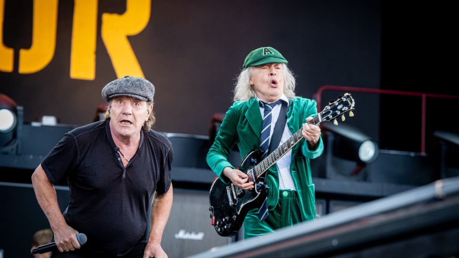 Brian Johnson und Angus Johnson in Dresden auf der Bühne: Womöglich ihre letzte Tour.