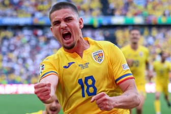 Razvan Marin jubelt: Er erzielte den zweiten Treffer für die Rumänen.