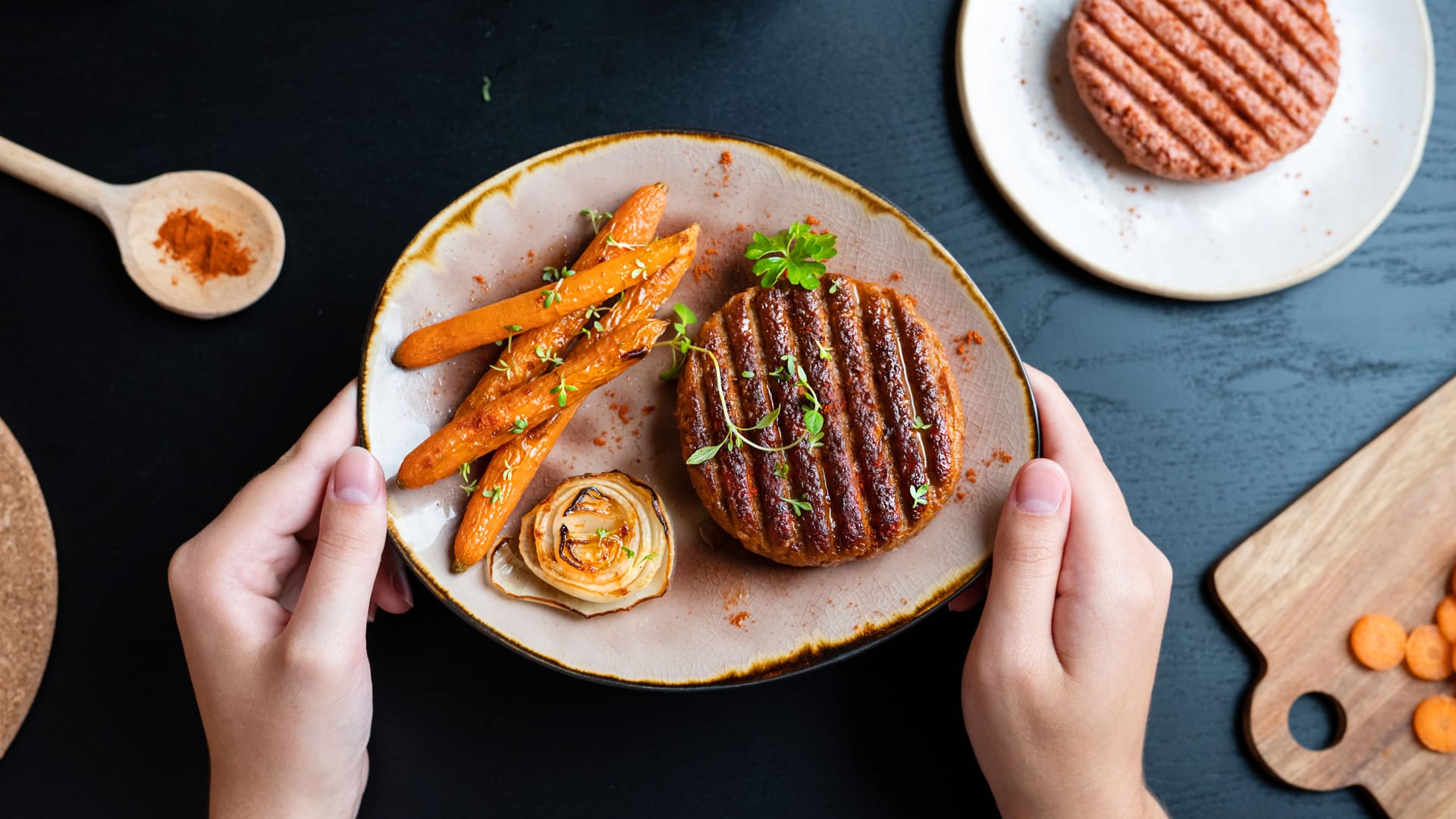 Vegetarische Burger und Co.: Die Gruppe pflanzlicher Lebensmittel ist sehr groß.