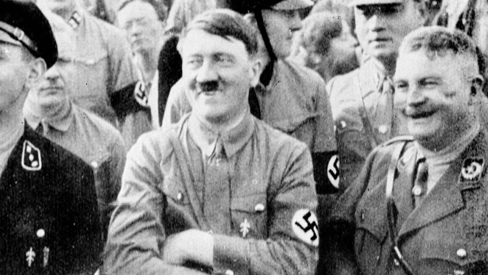 Adolf Hitler und Ernst Röhm: Die SA hatte zeitweilig mehr als vier Millionen Angehörige.