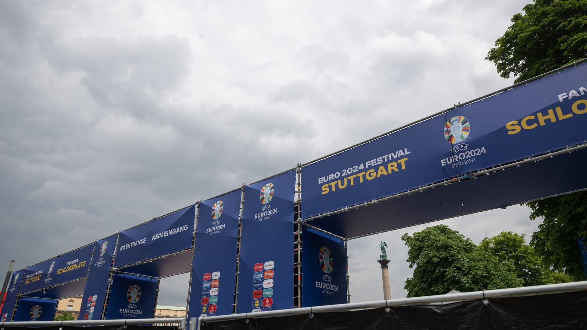 Euro 2024 - Aufbau Public-Viewing Stuttgart