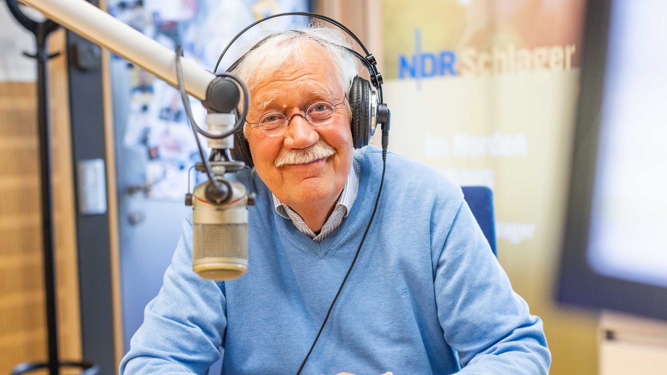 Carlo von Tiedemann ist zurück aus der Pause: Er moderiert bei NDR Schlager.