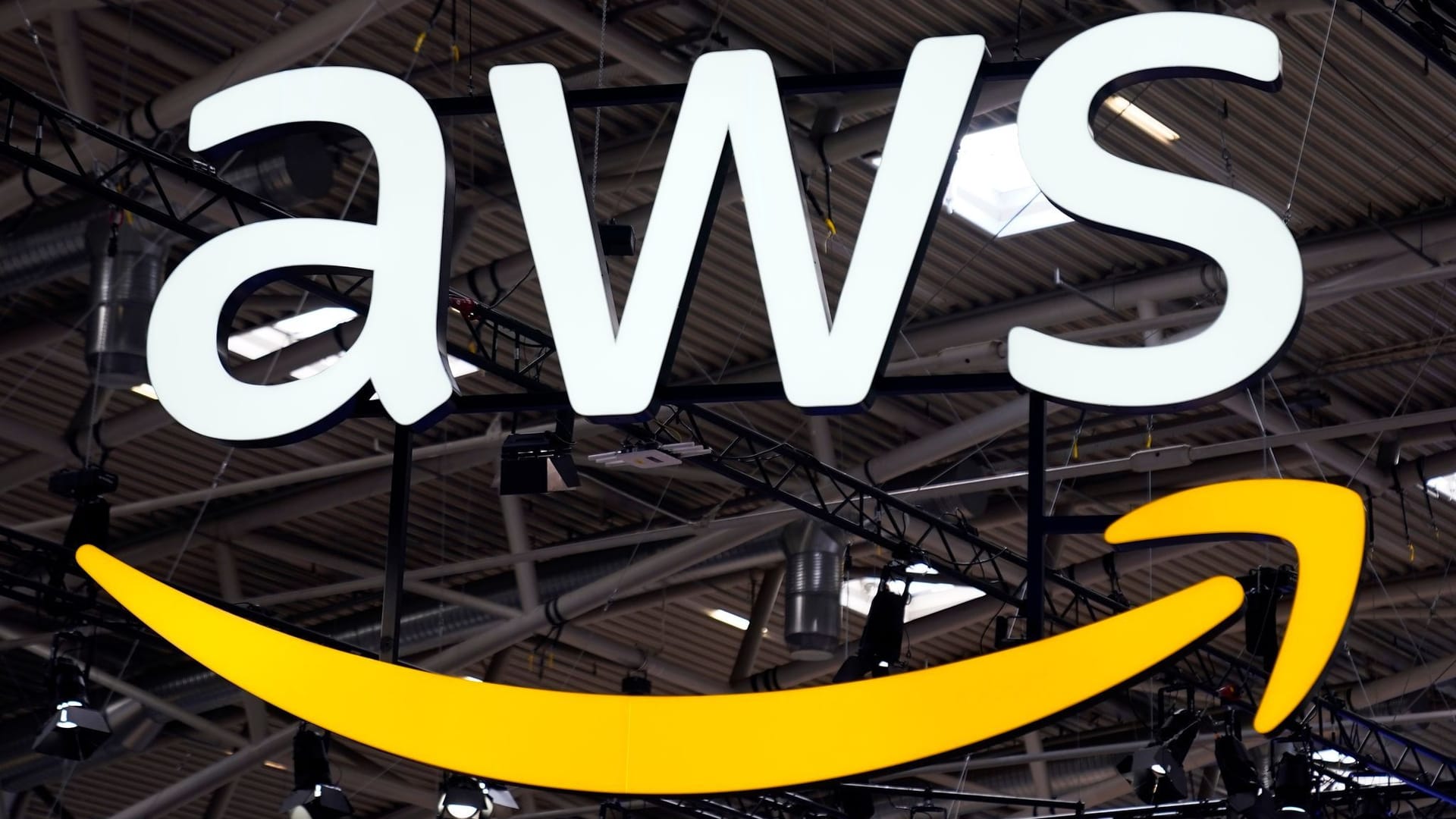 AWS-Logo