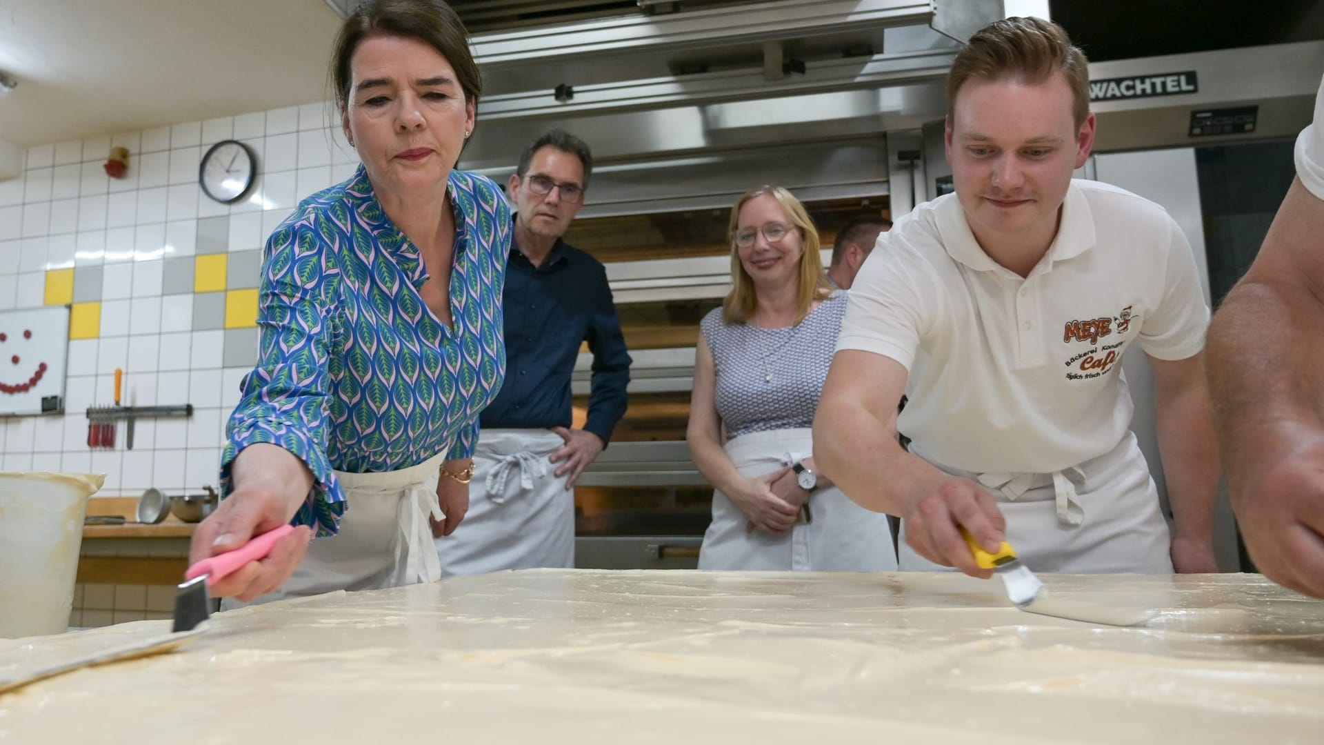 Weltrekordversuch - Größter Mohnkuchen der Welt