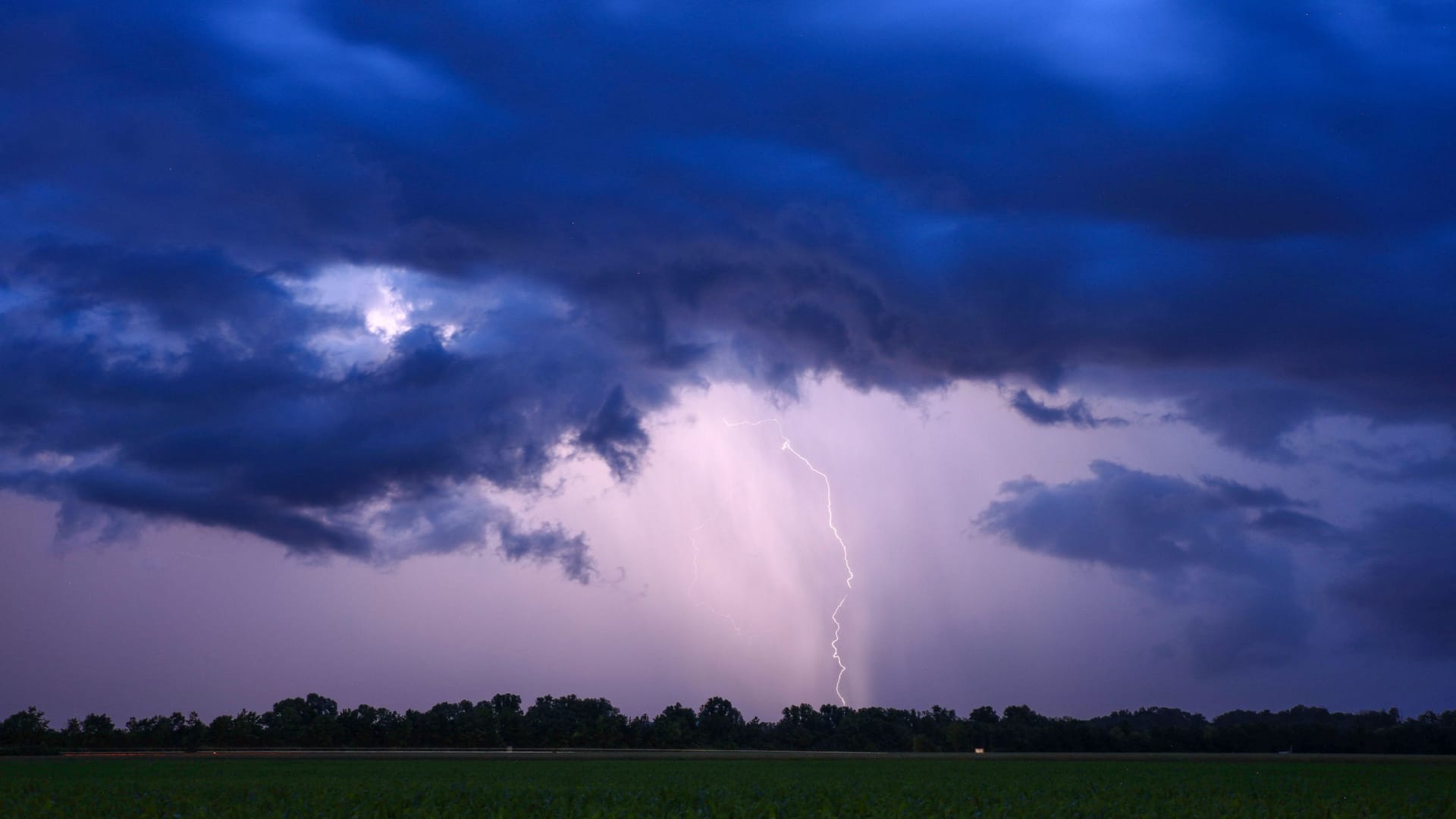 Am Dienstag drohen im Norden teilweise schwere Gewitter.