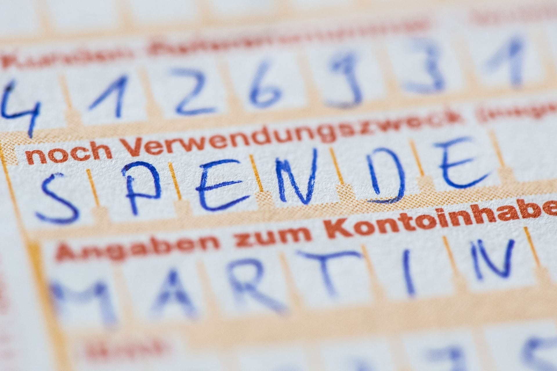 Ein Spendenschein Ein Spendenschein