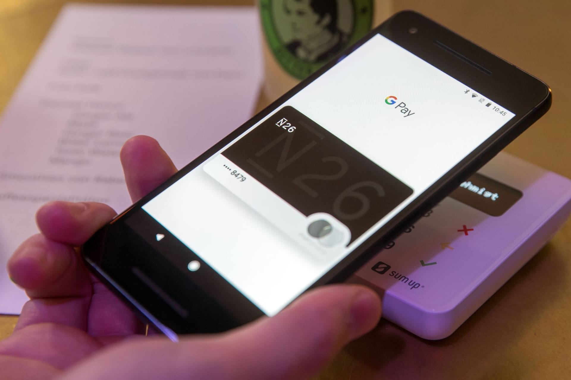 Kontaktloses Zahlen mit dem Smartphone Kontaktloses Zahlen mit dem Smartphone