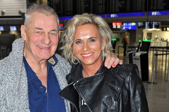 Heinz Hoenig und seine Frau Annika Kärsten-Hoenig: Der Schauspieler befand sich lange Zeit im Krankenhaus.