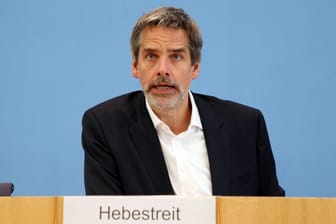 Steffen Hebestreit