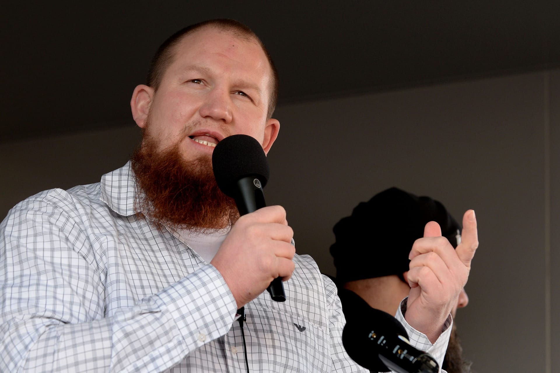 Pierre Vogel bei einer Demonstration in Duisburg (Archivbild): Auf TikTok werden neue Zielgruppen erreicht.