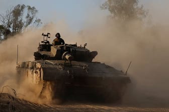 Ein israelischer Panzer (Symbolbild): Das jetzige Angebot soll das letzte sein.