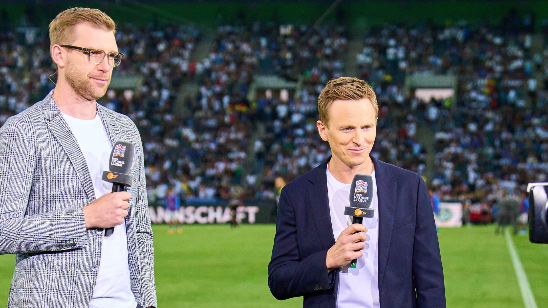 Per Mertesacker und Jochen Breyer: Im ZDF sind sie eigentlich ein Team, nur am Donnerstag kam es zu einem seltsamen Moment.