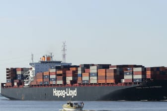 Containerschiff der Hapag-Lloyd (Symbolbild): Solche Schiffe könnten vielleicht bald mit Atomkraft betrieben werden.
