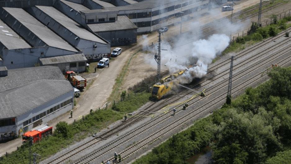 9. Juli 2020: Mit der kontrollierten Entgleisung im Bahnhof Gegenbach endet die 22 Kilometer lange führerlose Fahrt eines Fahrzeugs der Baureihe 711.1 durchs Kinzigtal.