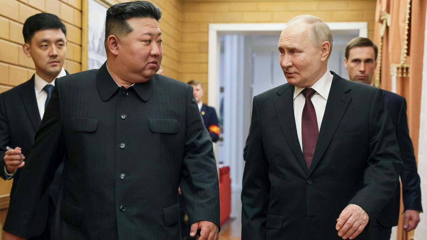 Wladimir Putin und Kim Jong Un: Der russische Angriffskrieg in der Ukraine führt zu einem Bündnis der Autokraten.