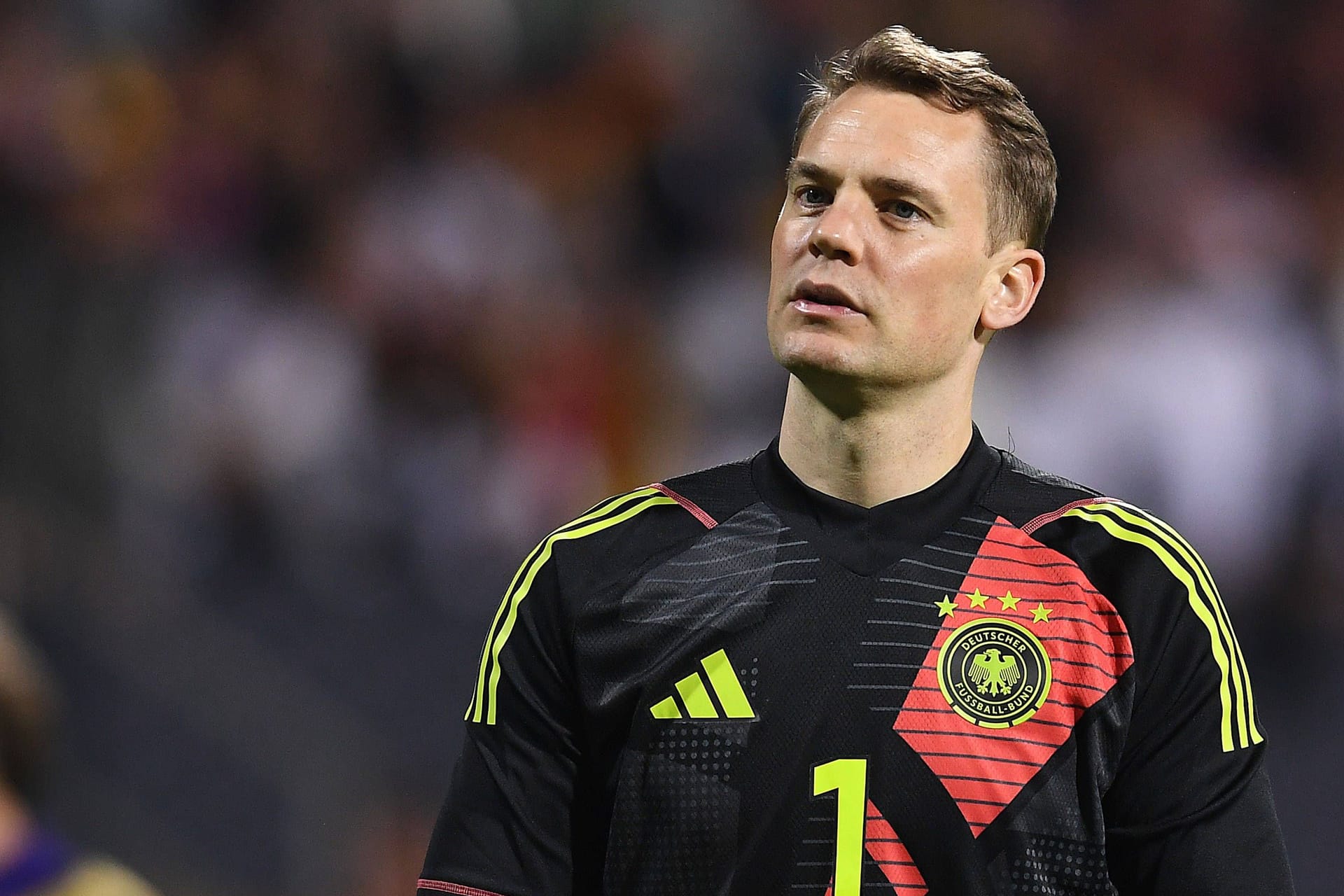 Manuel Neuer: Der DFB-Torwart musste seine Antwort im Interview zweimal geben.