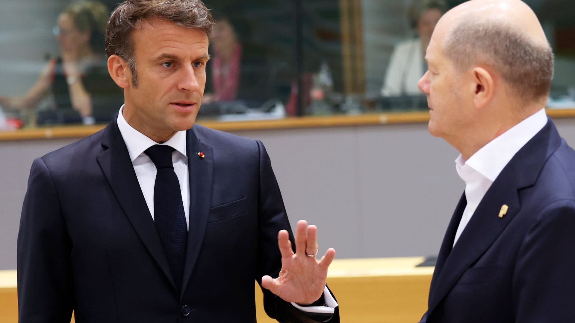 Macron und Scholz beim EU-Gipfel Macron und Scholz beim EU-Gipfel