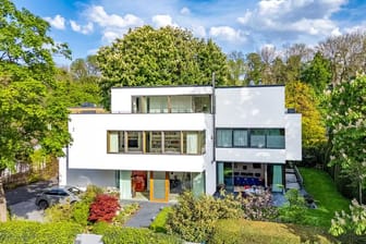 Die Bauhausvilla in Bogenhausen: Das Haus verfügt über eine Wohnfläche von 570 Quadratmetern.