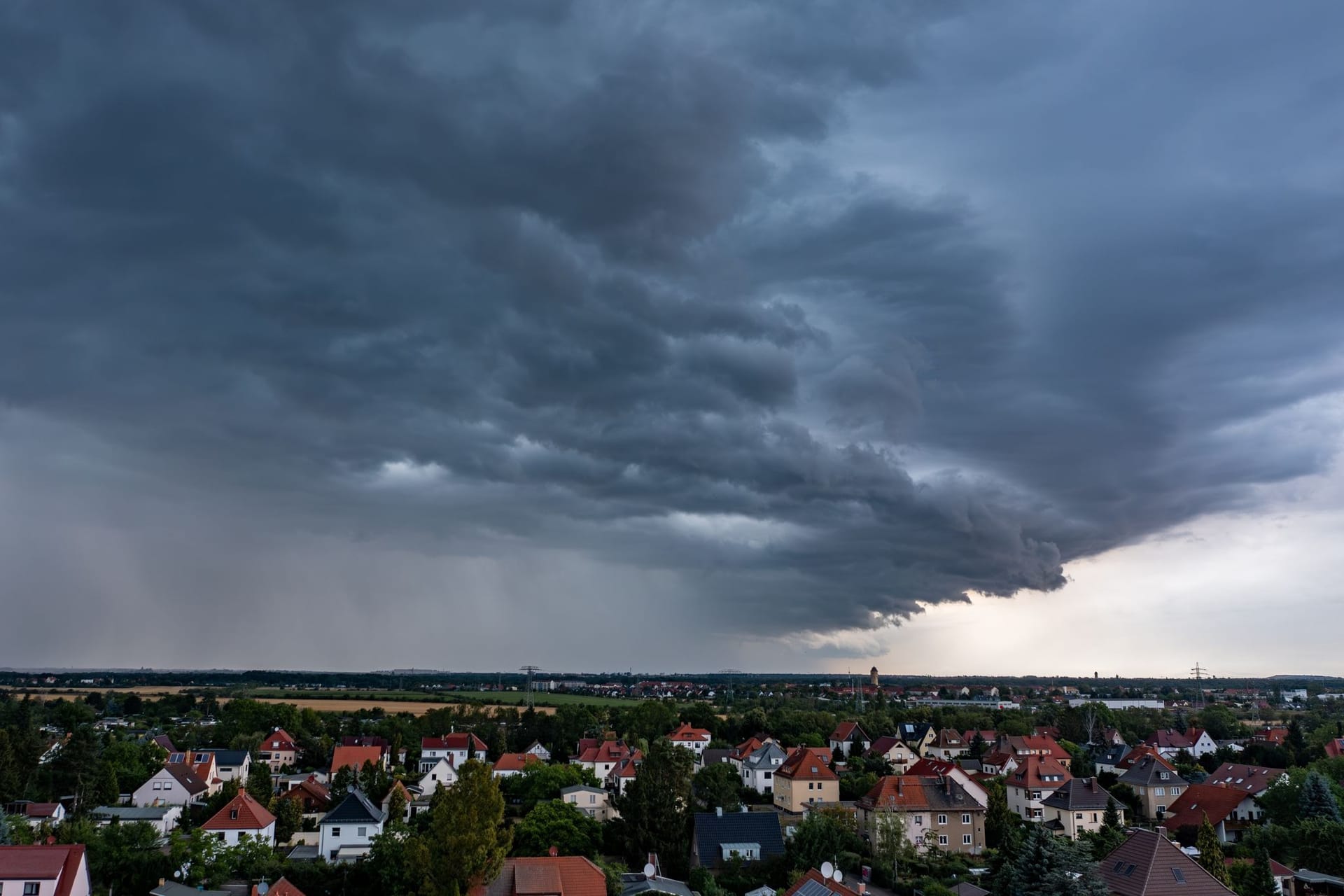 DWD sagt Unwetter im Osten voraus