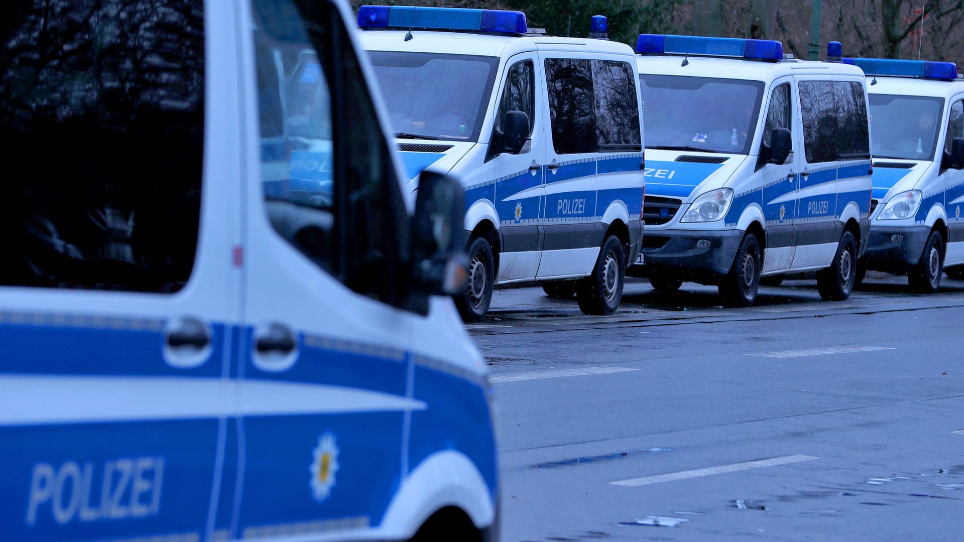 Einsatz der Berliner Polizei (Symbolfoto): In Köpenick ist eine Frau offenbar ermordet worden.