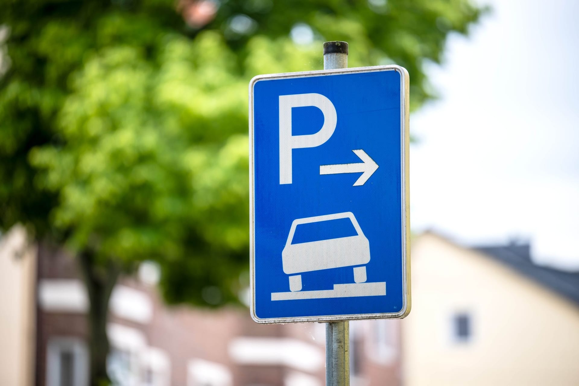 Parken auf dem Gehweg