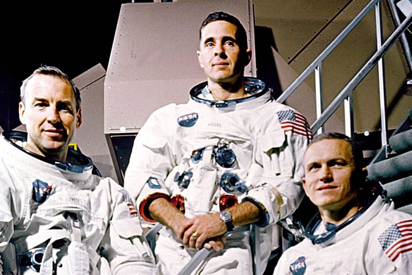 William Anders (Mitte) mit seinen Apollo-Kollegen James Lovell (l.) und Frank Borman.