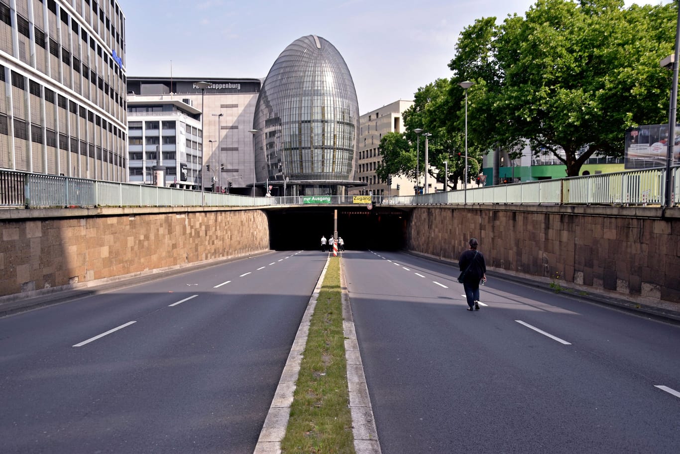 Die Nord-Süd-Fahrt in Köln (Archivbild): Die sonst stark befahrene Straße bleibt am Sonntag autofrei.
