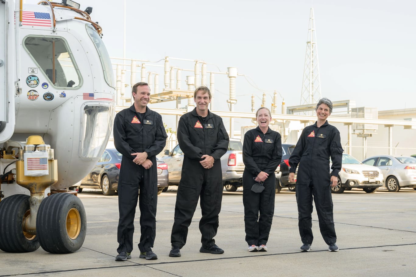 Die Besatzung der simulierten Mars-Mission der Nasa (von links: Nathan Jones, Ross Brockwell, Kelly Haston, Anca Selariu) macht sich auf den Weg zur Chapea-Einrichtung.