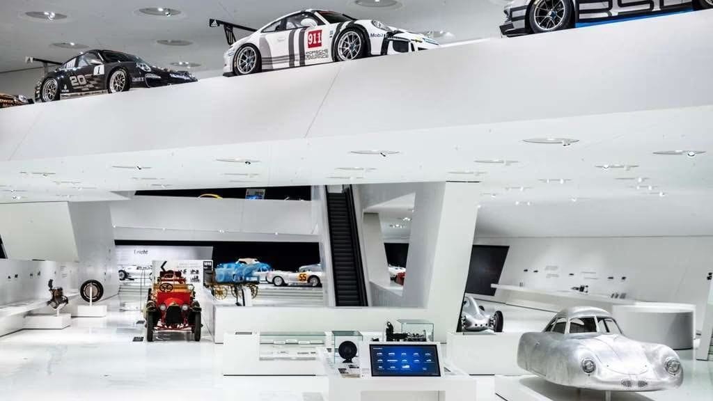 Das Porsche-Museum in Stuttgart zeigt die Geschichte des Autobauers.