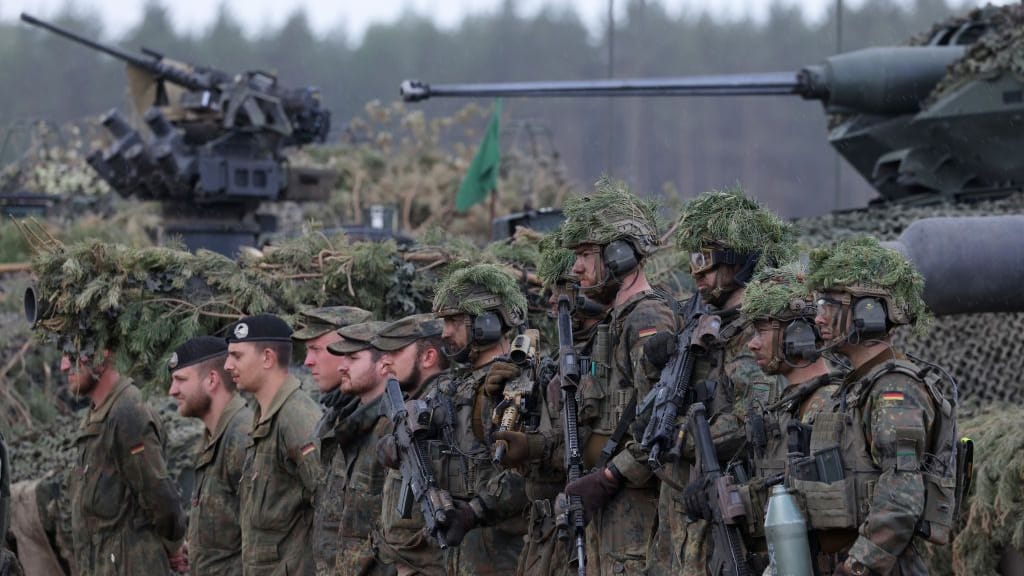 Bundeswehrsoldaten in Litauen: "Eine kriegstüchtige Armee kann nicht vor allem aus IT-Spezialisten und Stabsoffizieren bestehen."