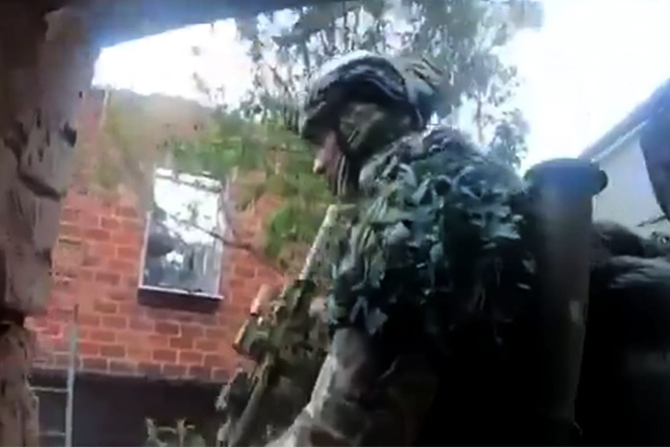 Ukrainische Spezialeinheiten kämpfen in den Straßen in der Region Charkiw