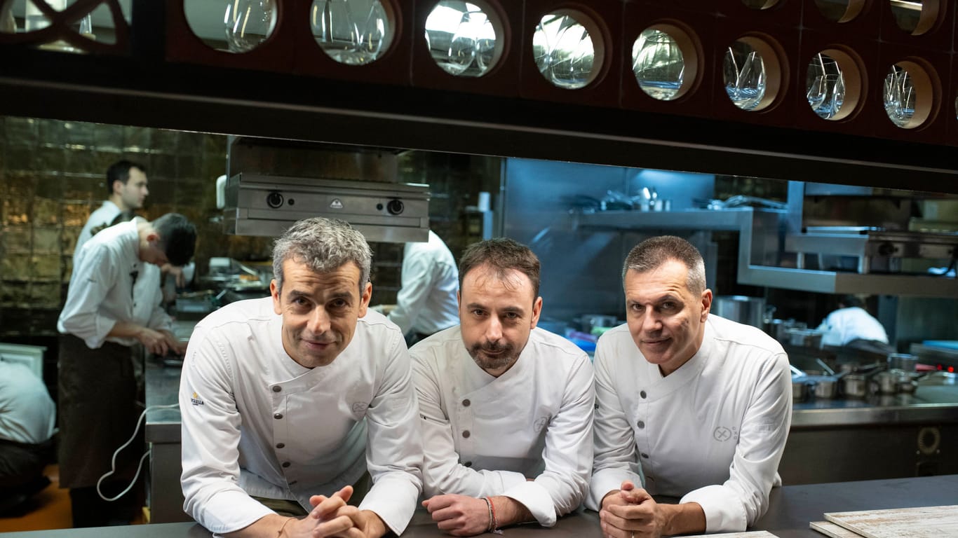 Mateu Casanas, Eduard Xatruch and Oriol Castro (l-r) wurden zu den besten Küchenchefs der Welt ernannt.