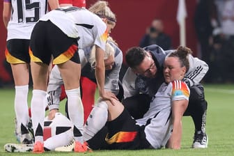 Marina Hegering (am Boden): Sie kehrte erst von einer Verletzung zurück.
