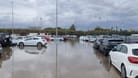 Auch mit dem Mietwagen gab es kein Fortkommen: Der Flughafen und Teile von Palma standen unter Wasser.