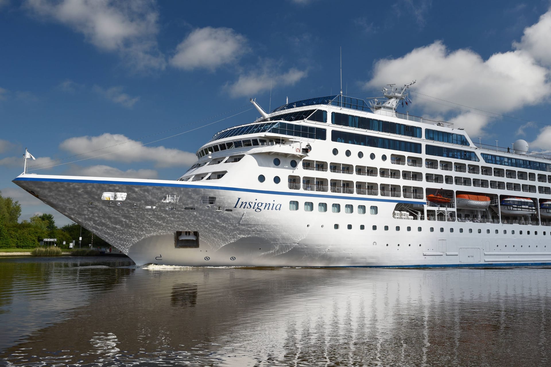 Kreuzfahrtschiff Insignia (Archivbild): Das Schiff rettete fast 70 Menschen aus Seenot.